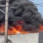 Vídeos: incêndio de grandes proporções atinge prédio de salão de beleza em Campos