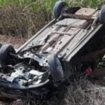 Idoso de Campos fica ferido após carro capotar em São Francisco