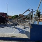 Estrutura de quadra desaba durante obra e assusta moradores em São João da Barra