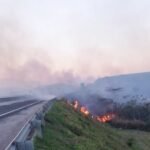 Concessionária alerta sobre bloqueios na BR-101 por causa de incêndios Concessionária alerta sobre bloqueios na BR-101 por causa de incêndios