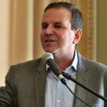Pesquisa aponta que Eduardo Paes lidera intenções de voto ao governo do Rio Pesquisa aponta que Eduardo Paes lidera intenções de voto ao governo do Rio
