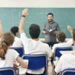 MEC reajusta piso salarial dos professores em 6,27%