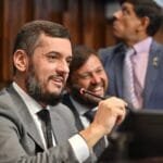 Rodrigo Bacellar é reeleito presidente da Alerj