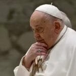 Papa Francisco morre aos 88 anos Papa Francisco morre aos 88 anos