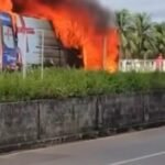 Ambulância da Prefeitura de Campos pega fogo Ambulância da Prefeitura de Campos pega fogo
