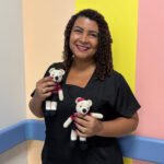 Campos: técnica em enfermagem do HGG produz brinquedos para crianças internadas with-234791