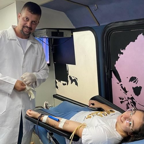 Pessoa doando sangue - Foto: Divulgação